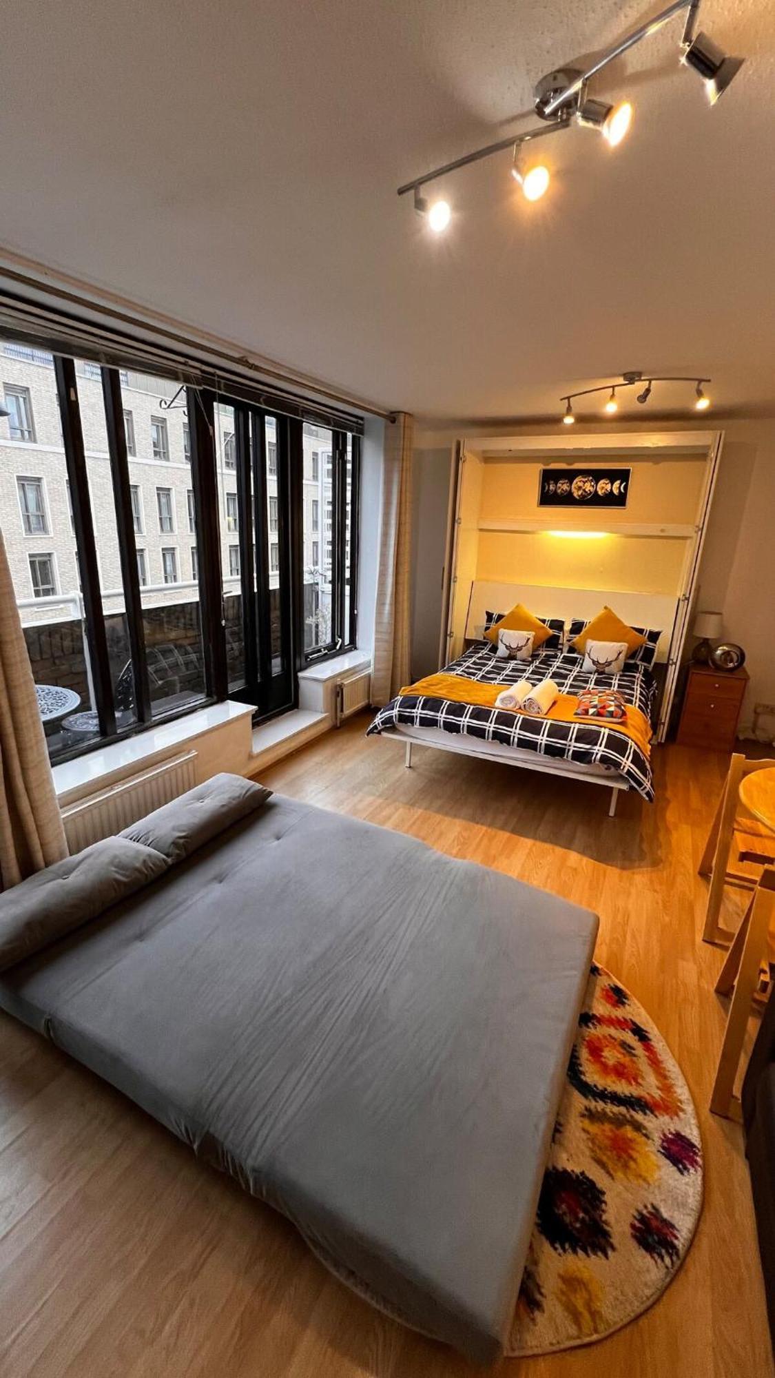 Chelsea Studio London Bagian luar foto